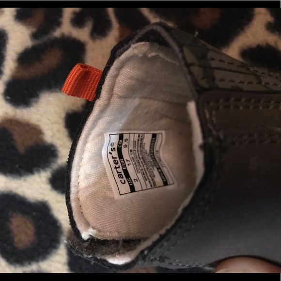 Carters infant crawler shoes - Picture 3 of 4